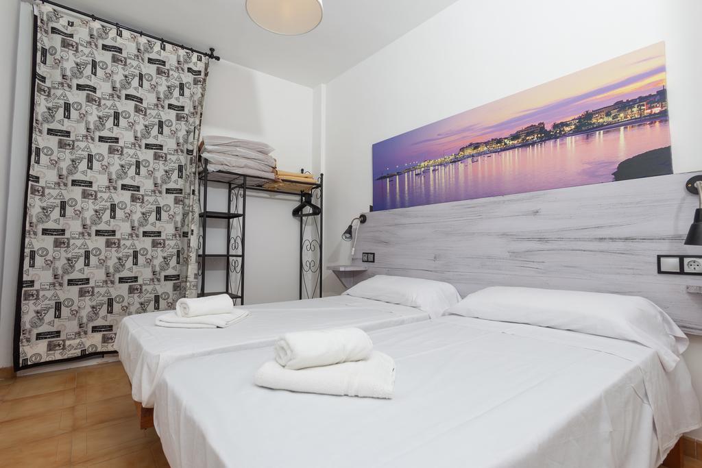 Apartamentos Ibiza Colonia de Sant Jordi Room photo