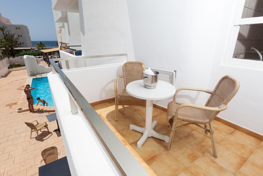 Apartamentos Ibiza Colonia de Sant Jordi Room photo